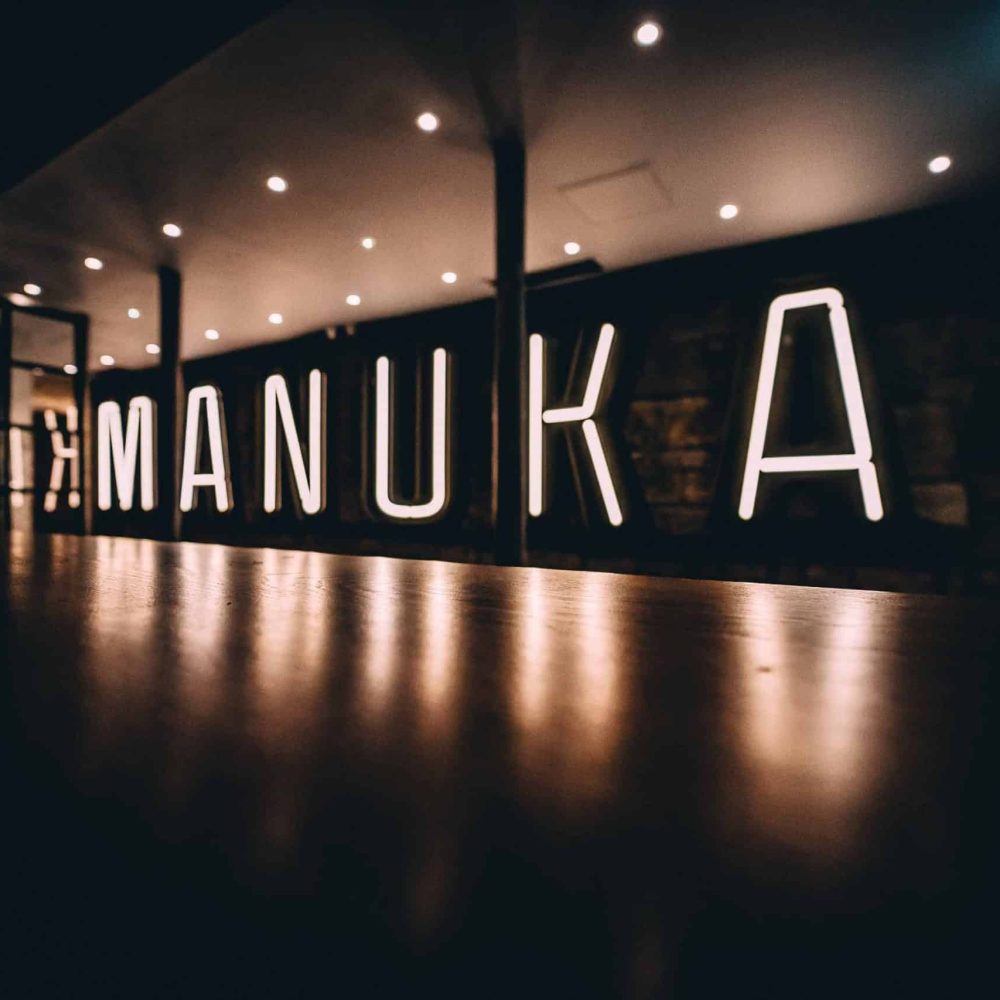Neon sign for Manuka